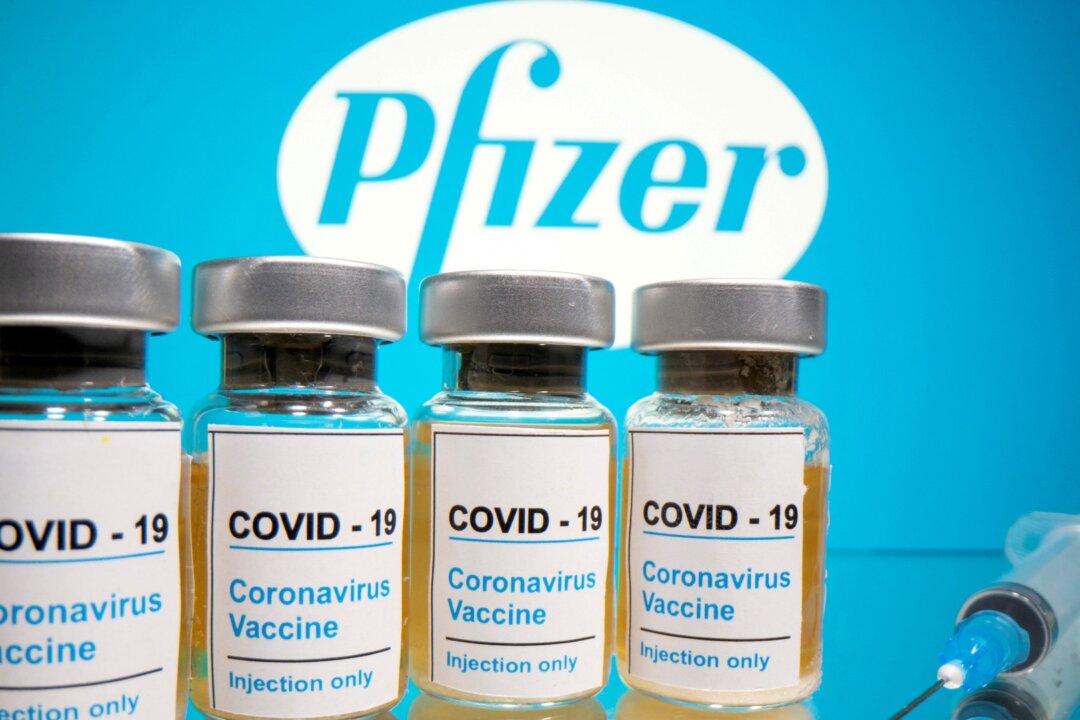 Pfizer/BioNTech Vaccine First to Get Approval for Roll-Out in UK