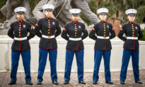 5 Sisters Graduate Marine Corps Training on the Same Day, Fulfilling Pact of Patriotism