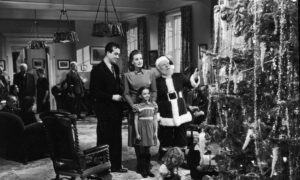 ‘Miracle on 34th Street’: 1947 Versus 1994