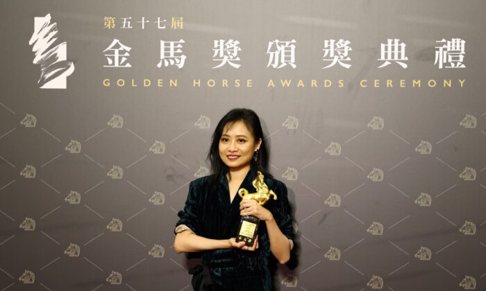 Stars Talk to Media at the Golden Horse Awards