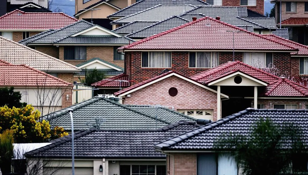 High density housing is seen in an established suburb August 2, 2006 in Sydney, Australia. (Ian Waldie/Getty Images)