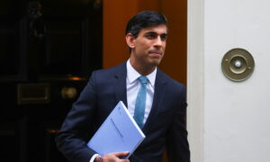 UK Offers Extra £4.6 Billion to Help Firms Through New Lockdown