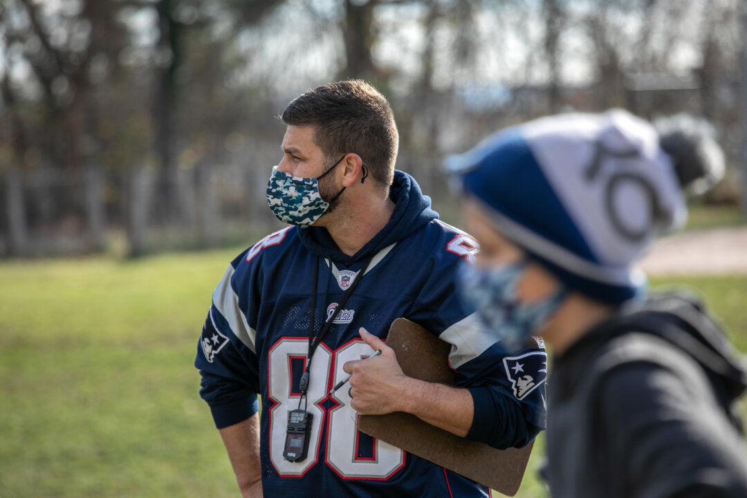 Connecticut’s School Mask Policy Would Put a ‘Scarlet Letter’ on Unvaccinated Athletes: Student Leader