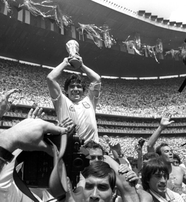 maradona-2