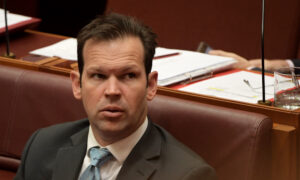 Qantas Should Not 'Force' Vaccine on Travellers: Australian Senator