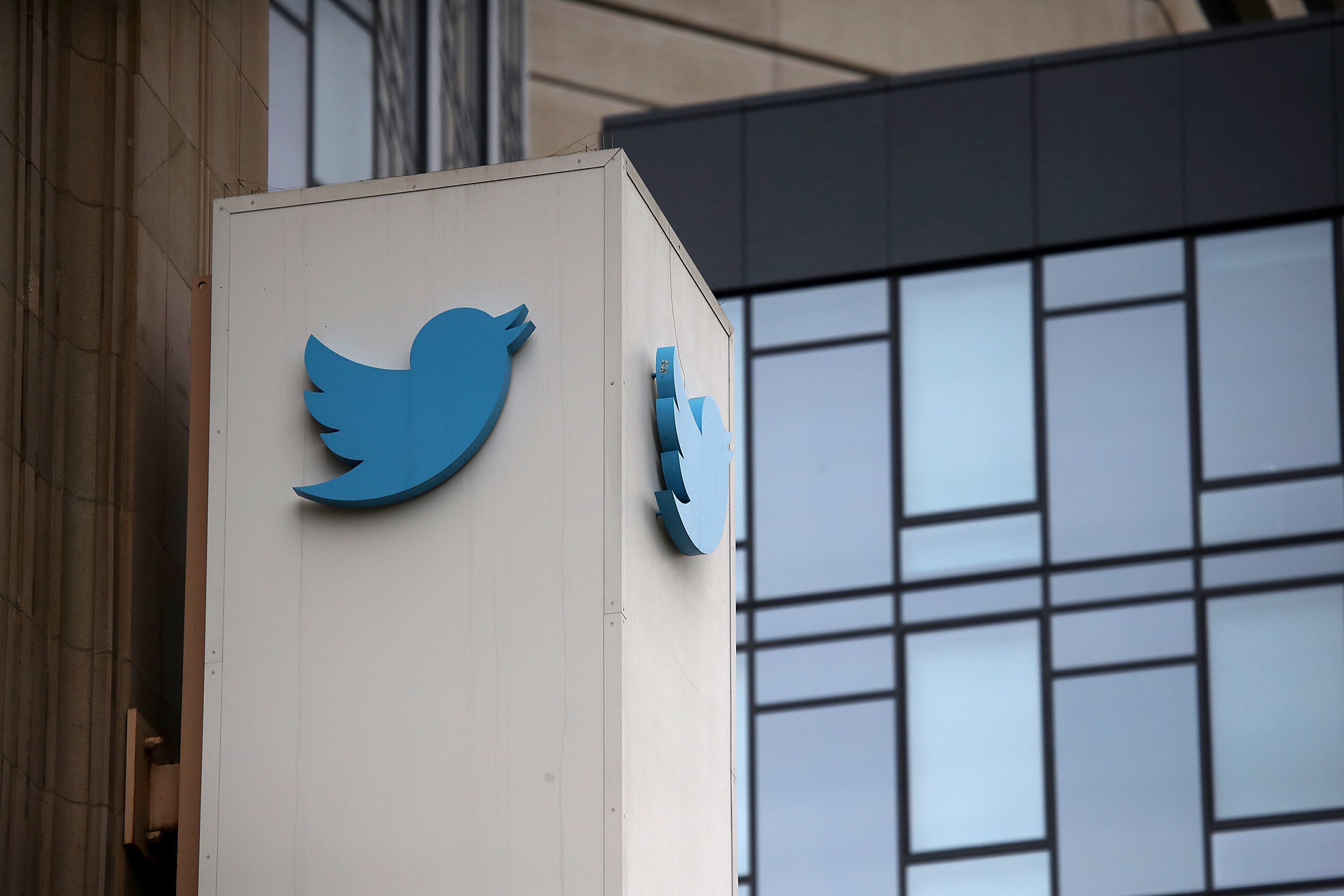 Prominent Conservatives Abandon Twitter, Citing Censorship - Vimarsana News