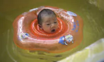FDA Warns Against Use of Neck Floats After Death of Baby