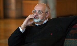 Norway Central Bank Deputy Chief Quits After Security Snub Over Chinese Wife