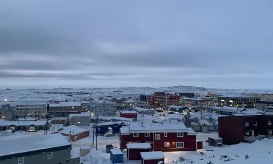 Moderna COVID Vaccine Best for Nunavut Because of Storage, Shipping: Top Doctor