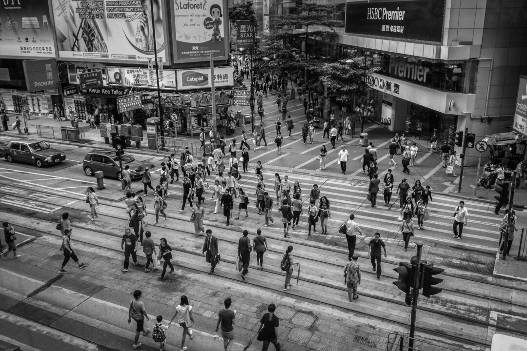 Few things will
improve your quality of
life as quickly as getting out of the rat race
for more and bigger.(Castor Choy/Shutterstock)