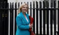 UK Reaches Continuity Trade Deals With Singapore and Vietnam