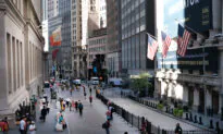 FTSE Russell to Drop 8 Chinese Firms After US Blacklisting