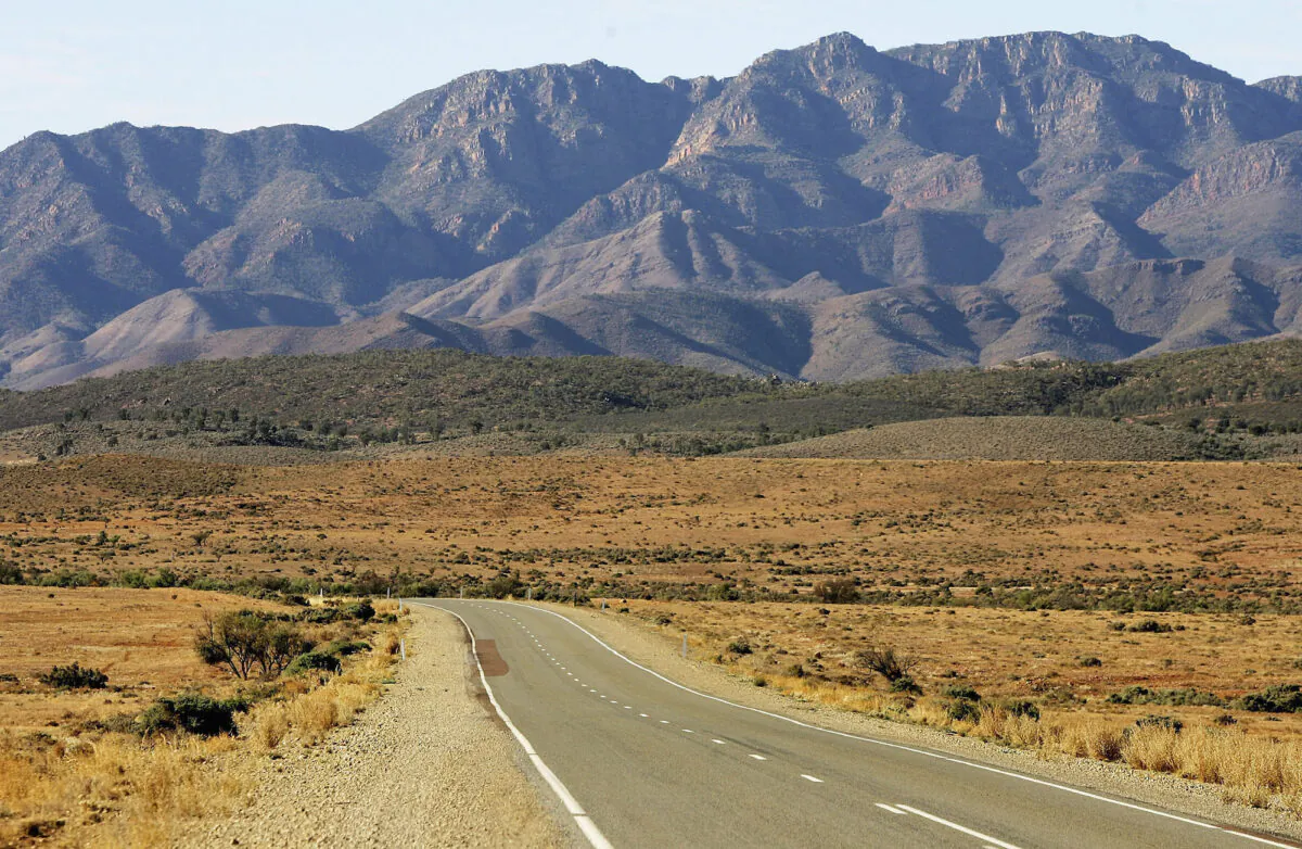 The highway stretches towards the Flinders Ranges near Hawker, Australia on June 6, 2005. (Ian Waldie/Getty Images)