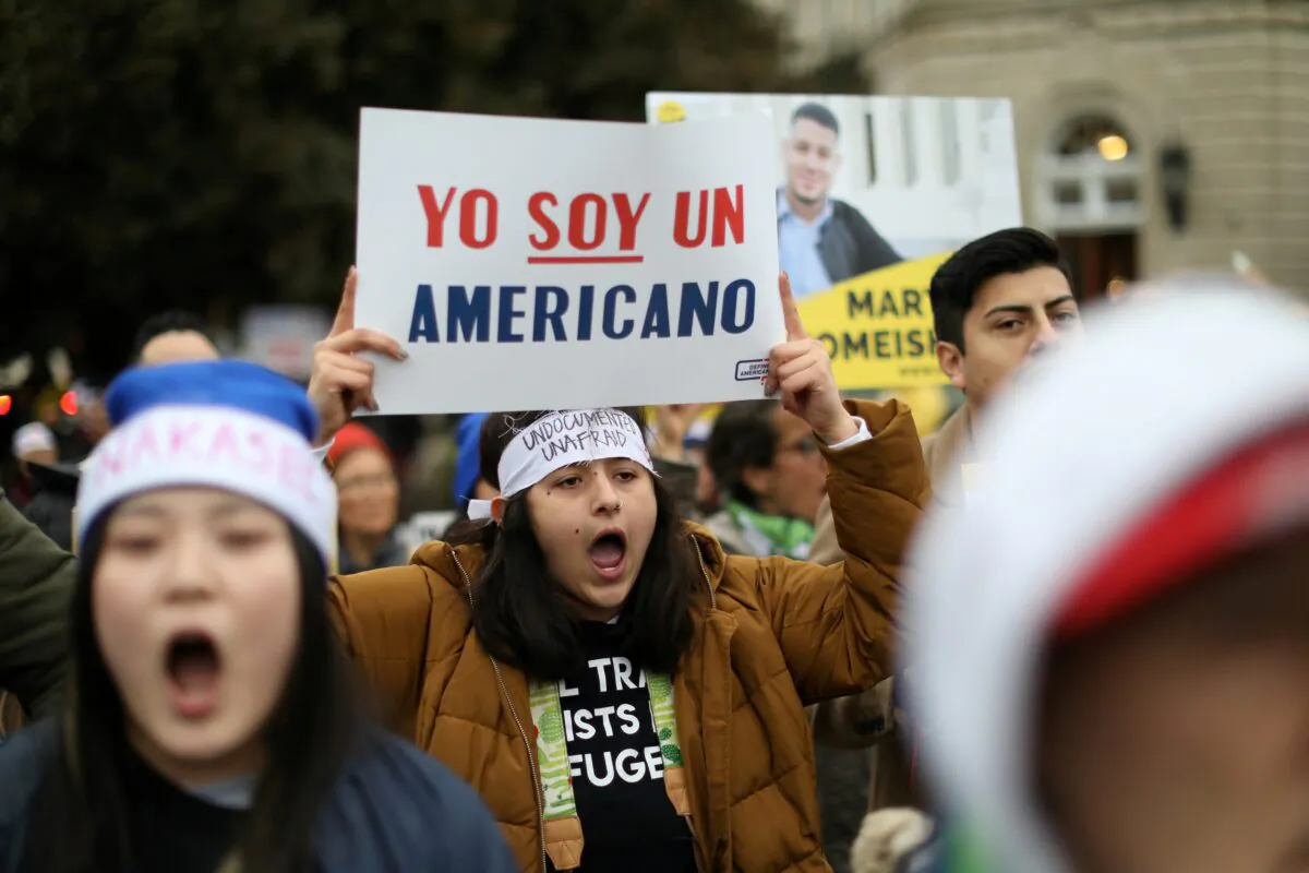 Protesters gather outside the U.S. Supreme Court as justices were scheduled to hear oral arguments in the consolidation of three cases before the court regarding the Trump administration’s bid to end the Deferred Action for Childhood Arrivals (DACA) program in Washington on Nov. 12, 2019. (Jonathan Ernst/Reuters)