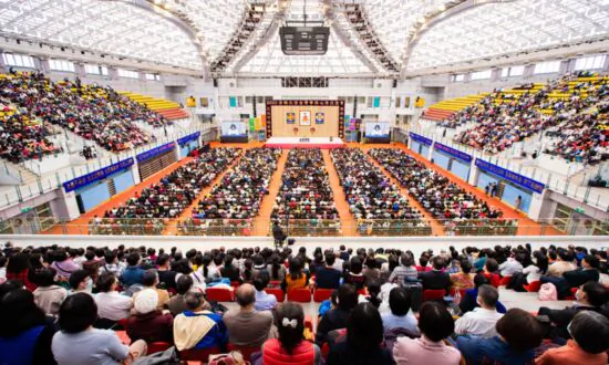 6,500 Gather in Taiwan to Share About Spiritual Journeys