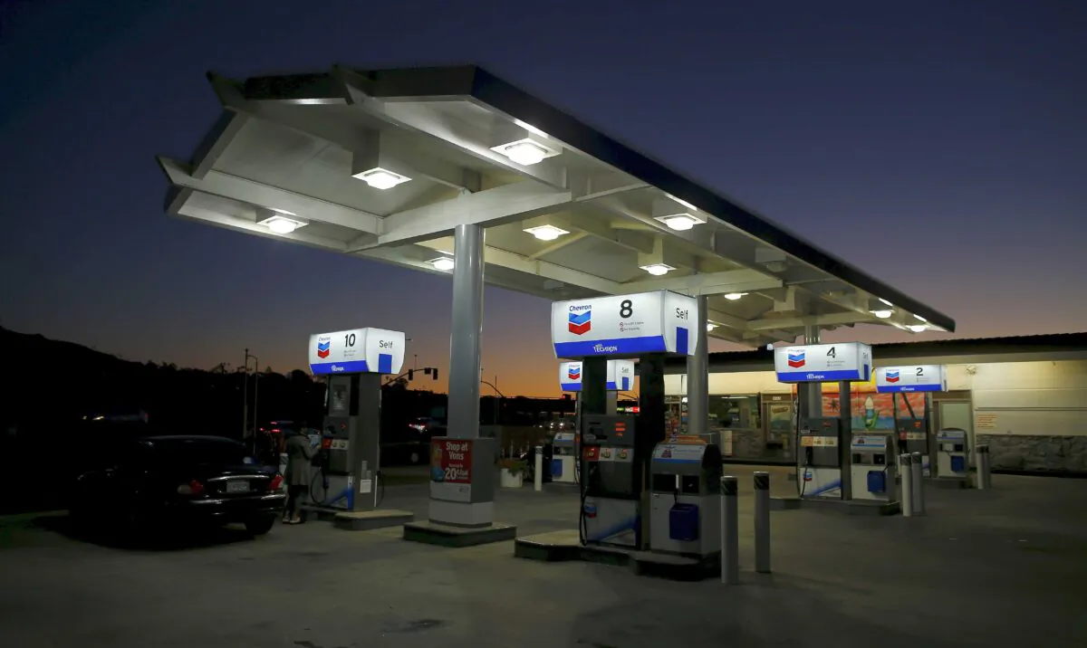 A Chevron gas station in Cardiff, Calif., on Jan. 25, 2016. (Mike Blake/Reuters)