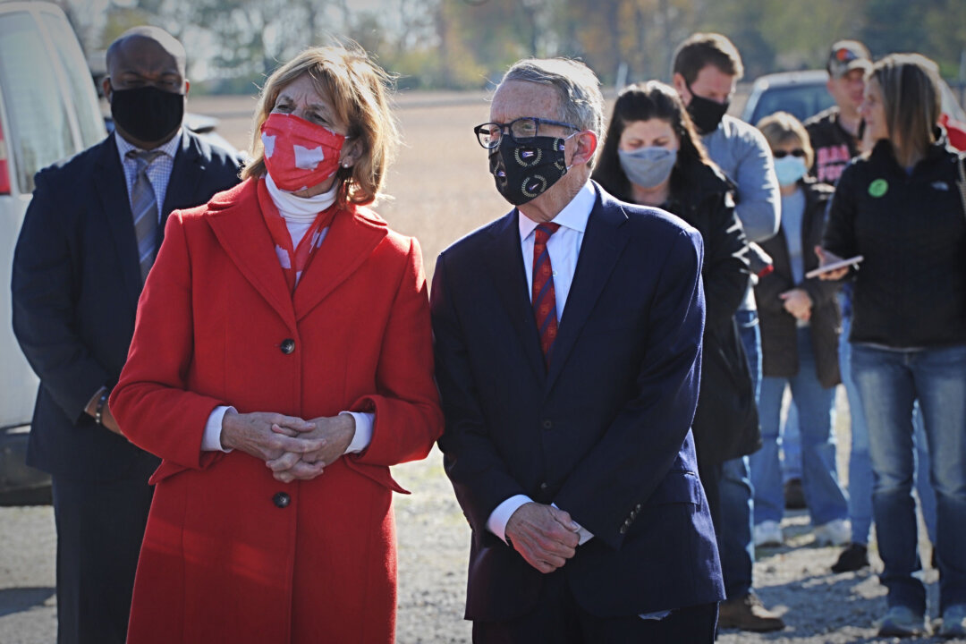 Ohio Gov. Mike DeWine and First Lady Diagnosed With COVID-19