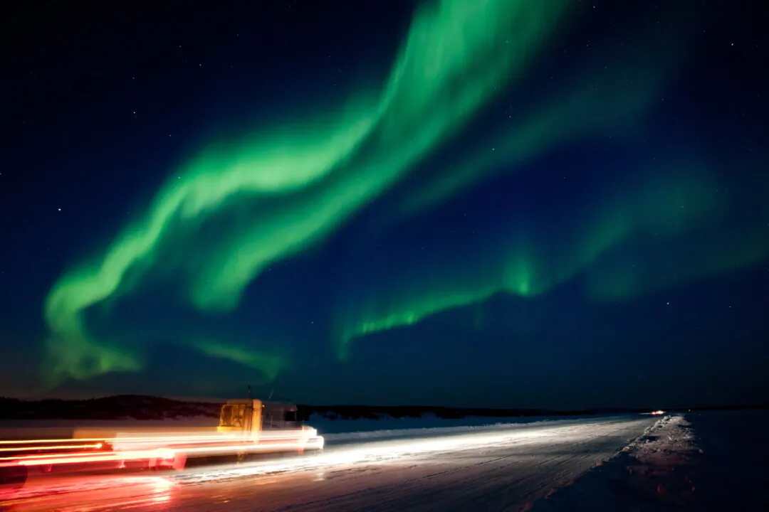 A brilliant show of the aurora borealis near Yellowknife, N.W.T. is shown in the night sky on March 8, 2012. (Bill Braden/The Canadian Press)