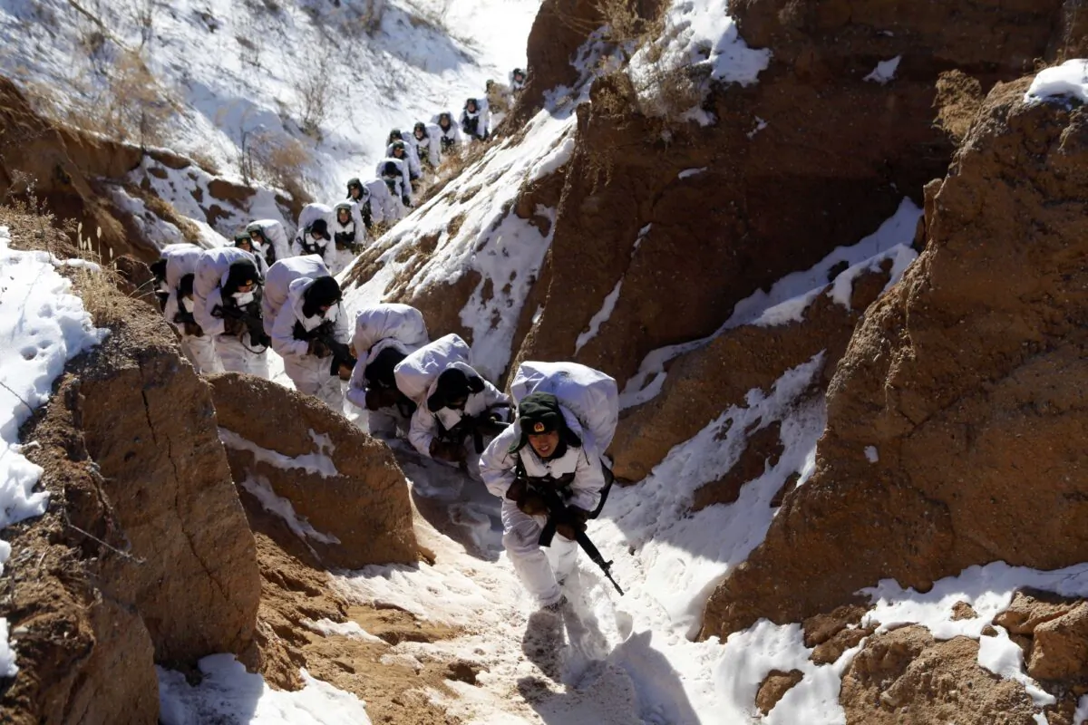 Chinese soldiers attending a winter training session in Heihe, northeast China's Heilongjiang province on Jan. 28, 2015 (STR/AFP via Getty Images)