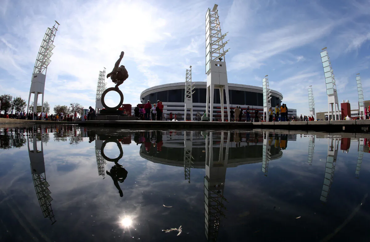 A general view of the exterior of the Georgia Dome before the 2013 NCAA Men's Final Four Semifinal between the Louisville Cardinals and the Wichita State Shockers in Atlanta, Ga., on April 6, 2013. (Streeter Lecka/Getty Images)