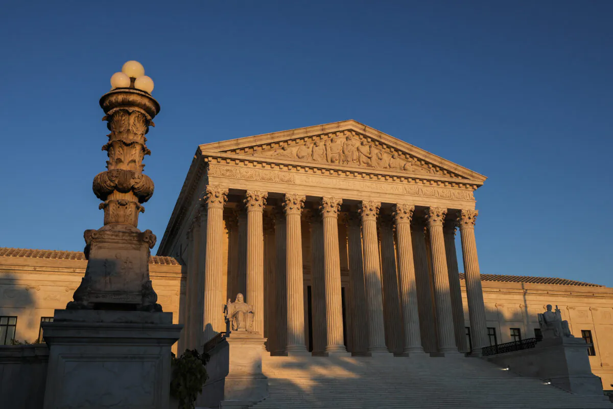 The Supreme Court in Washington on Sept. 21, 2020. (Samira Bouaou/The Epoch Times)