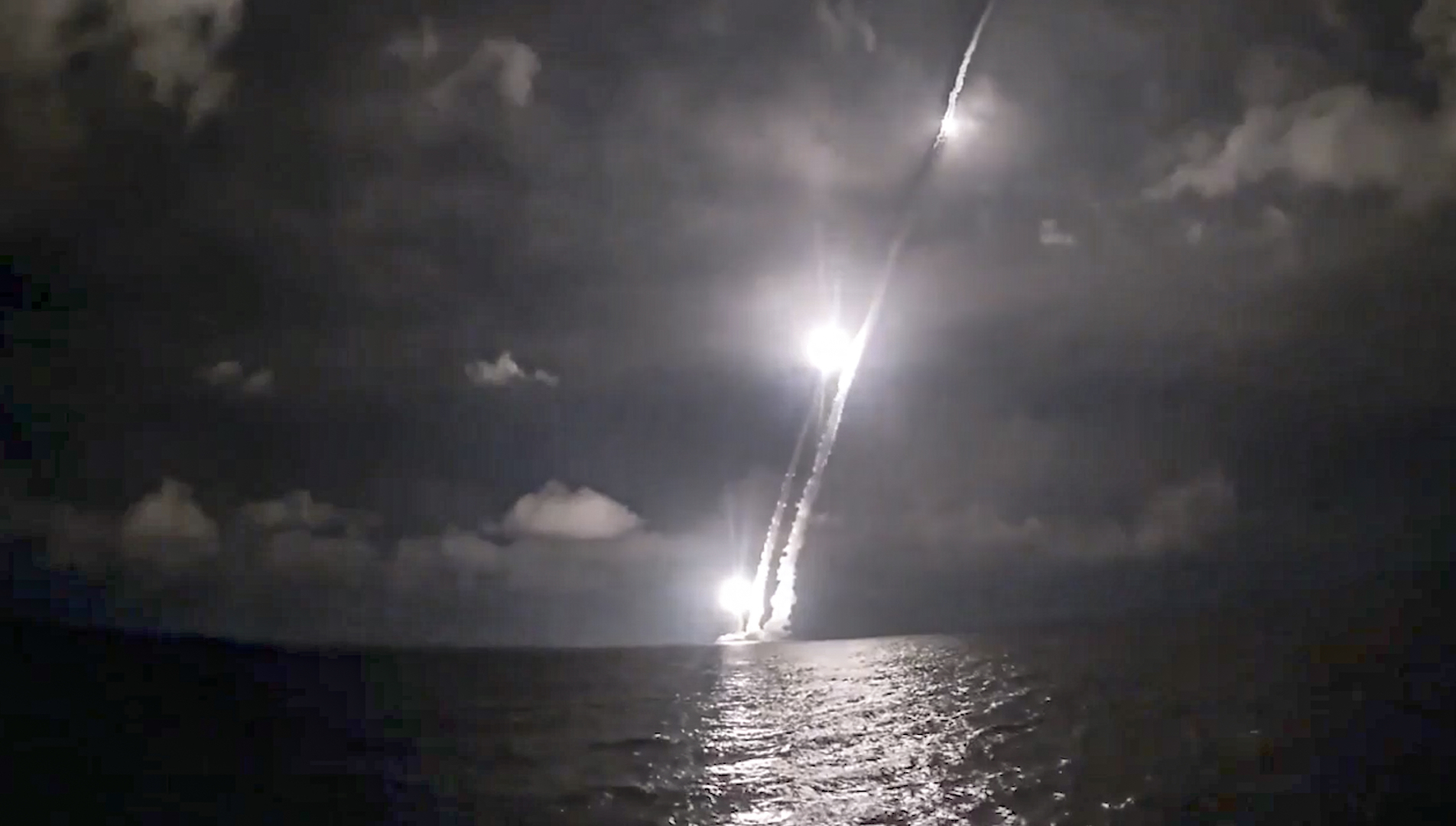 Nuclear Weapons Imbalance Creates 'Dangerous Moment': Former CIA Officer - Vimarsana News