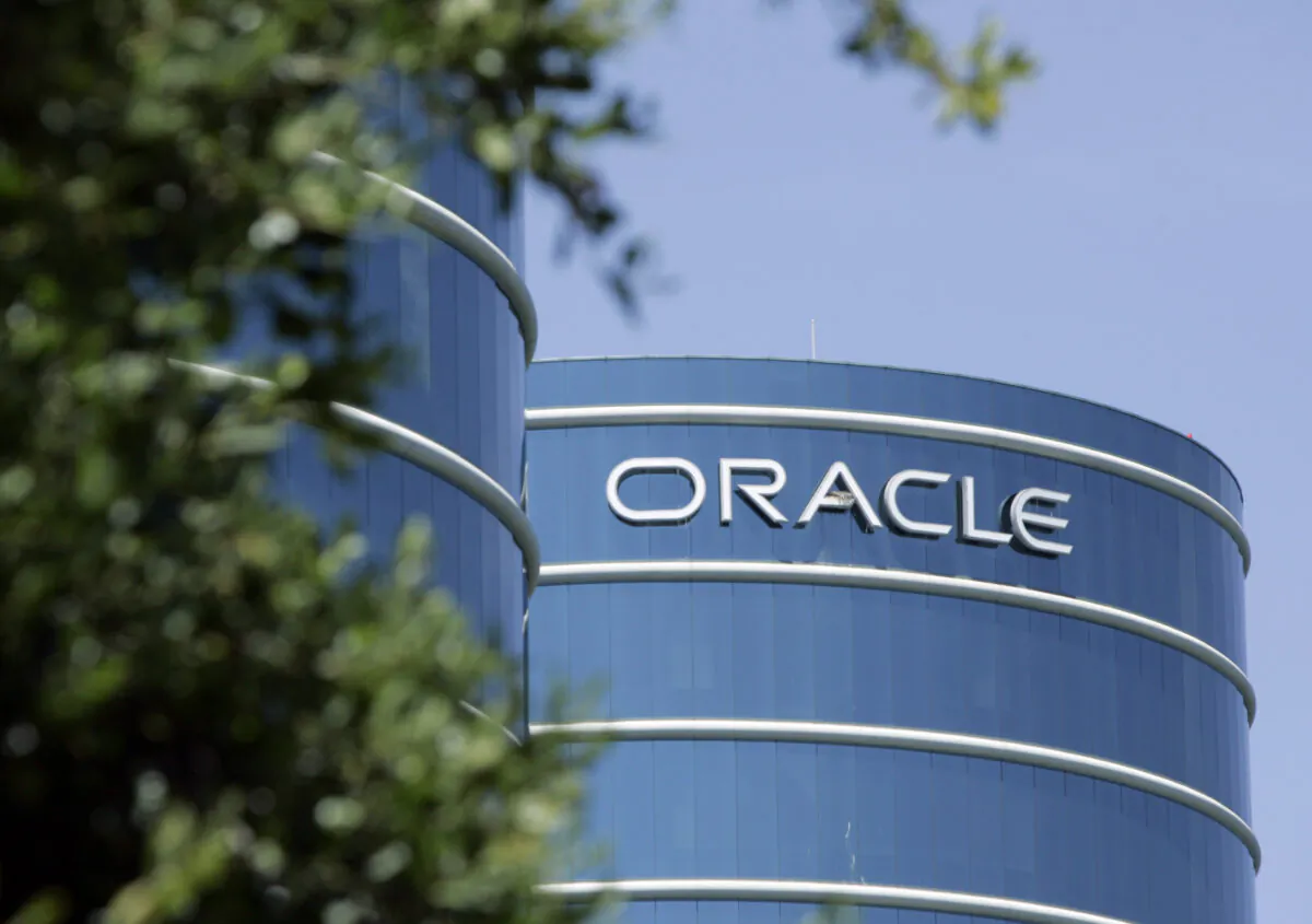 The exterior of Oracle Corp. headquarters is seen in Redwood City, Calif., on June 26, 2007. (Paul Sakuma/AP Photo)