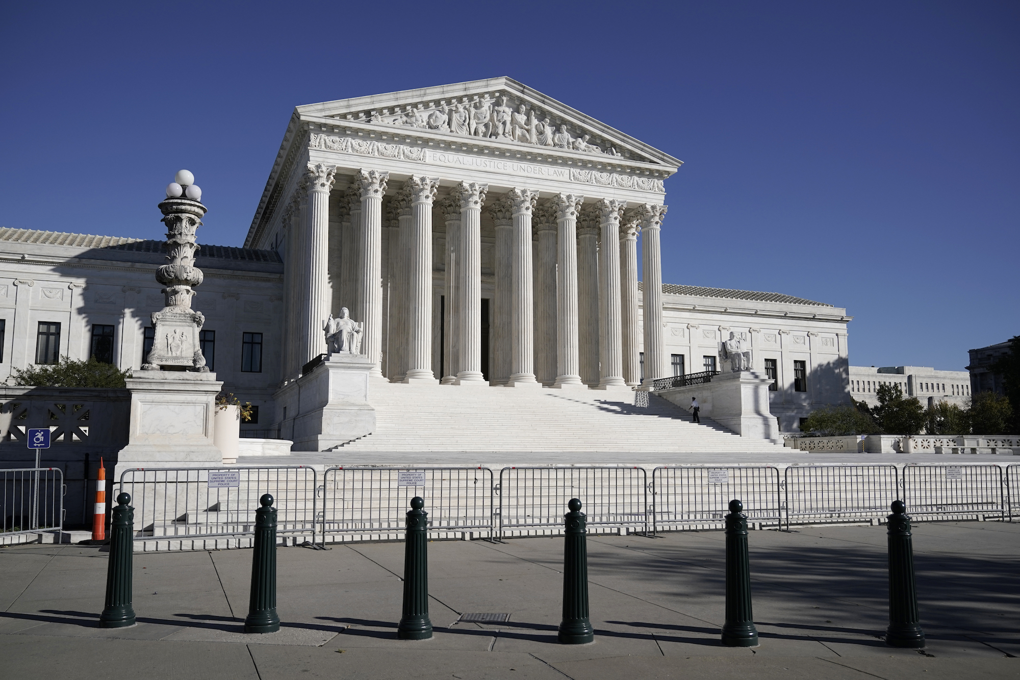 Fractured Supreme Court Rules Reckless Crimes Don't Make a Career Offender - Vimarsana News
