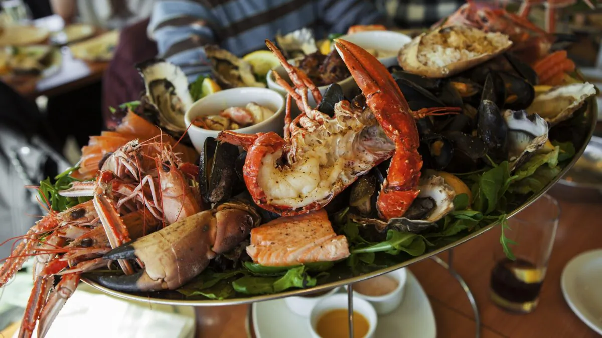 Aussies can soon enjoy for half price Western Rock Lobsters, the most valuable commercial species in Australia. (ShenXin/Pixabay)