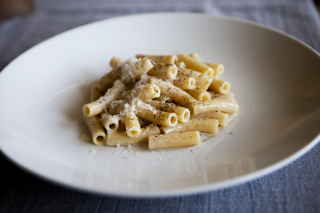 kamut rigatoni cacio e pepe