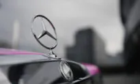 Mercedes-Benz Beats Profit Forecast, Sees Supply Chain Headwinds in 2022