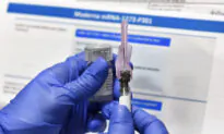 Moderna COVID-19 Vaccine Passed by FDA Advisory Panel for Emergency Use