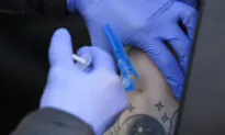 Nurse Faints After Getting COVID-19 Vaccine
