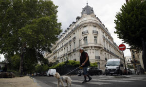 Epstein-Linked Modeling Agent Charged With Rape of Minors