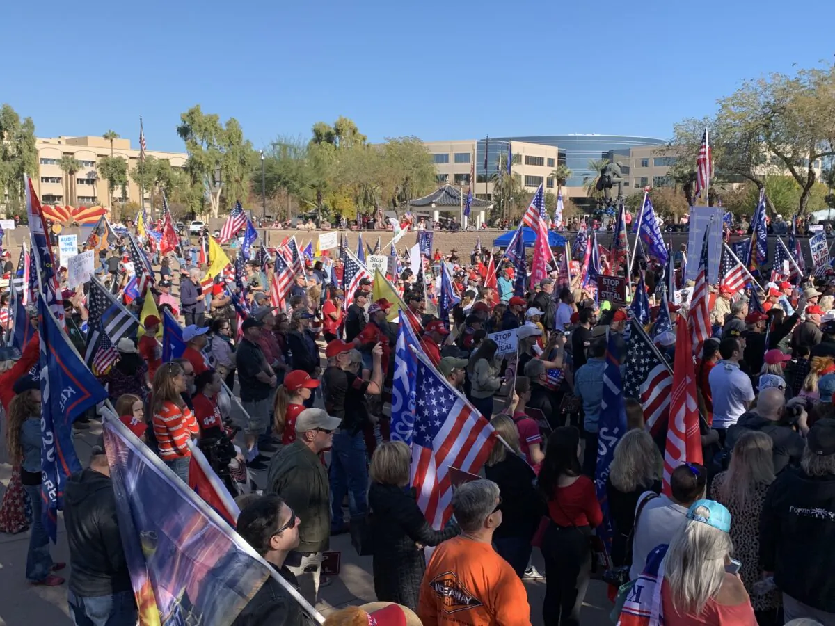 Supporters of President Donald Trump gather at a "Stop the Steal" rally at the Arizona State Capitol in Phoenix, Ariz., on Dec. 19, 2020. (Linda Jiang/The Epoch Times)