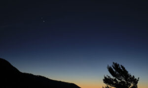 Jupiter, Saturn 'Merge' in Night Sky in Rare Celestial Event