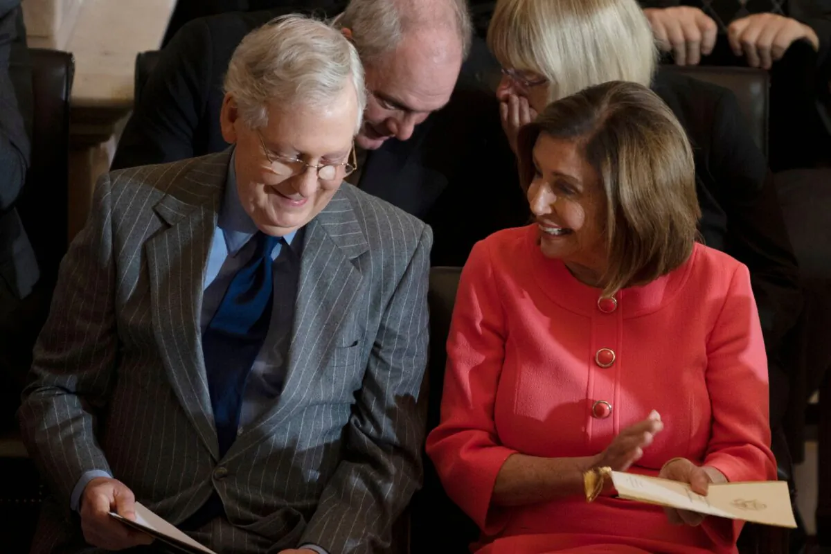 Speaker of the House Nancy Pelosi (R) and Senate Majority Leader Mitch McConnell on Capitol Hill in Washington on Jan. 15, 2020. (Jim Watson/AFP via Getty Images)
