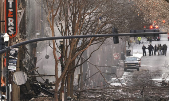 RV Broadcast Evacuation Message Before Nashville Christmas Day Explosion: Police
