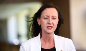 Australia's First Confirmed Case of South African CCP Virus Variant Found in Queensland