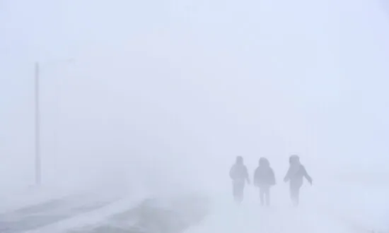 Blizzard Blasts Nunavut, 135 km/h Winds Rip Off Stairs and Crush Cabins