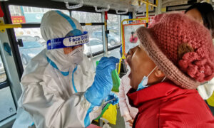 Chinese Cities Issue More Lockdowns, Cancel Public Events as COVID-19 Outbreaks Worsen