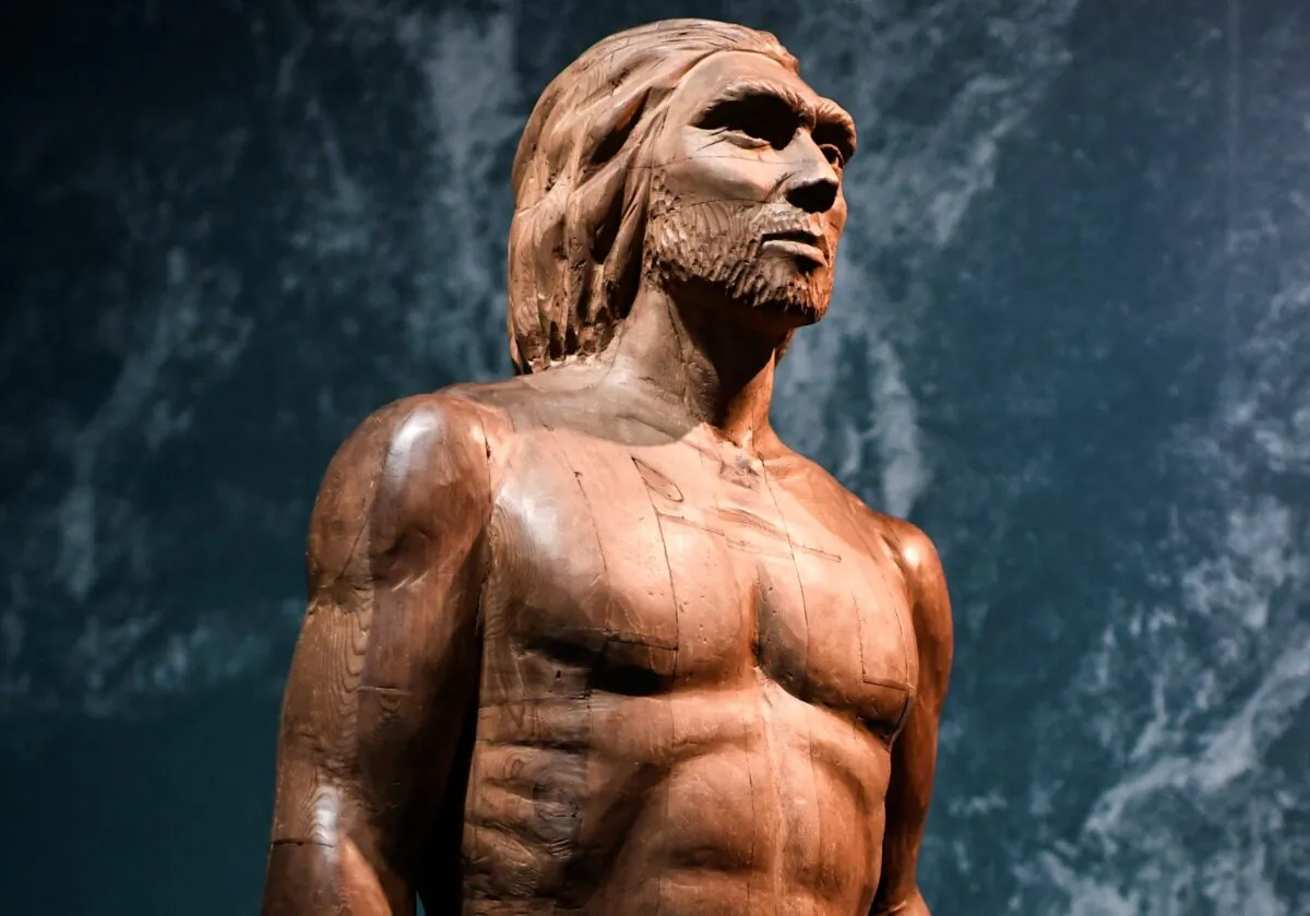 A reconstruction of the Man of Spy displayed for the Neanderthal exhibition at the Musee de l'Homme in Paris on March 26, 2018.  (Stephane de Sakutin/AFP via Getty Images)