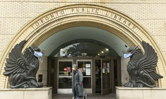 Toronto Library Staff Calling Thousands of Seniors for ‘Wellness Checks’ During the Pandemic