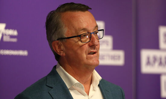 Victorian Health Minister Condemns NSW Woman Over Checkpoint Evading