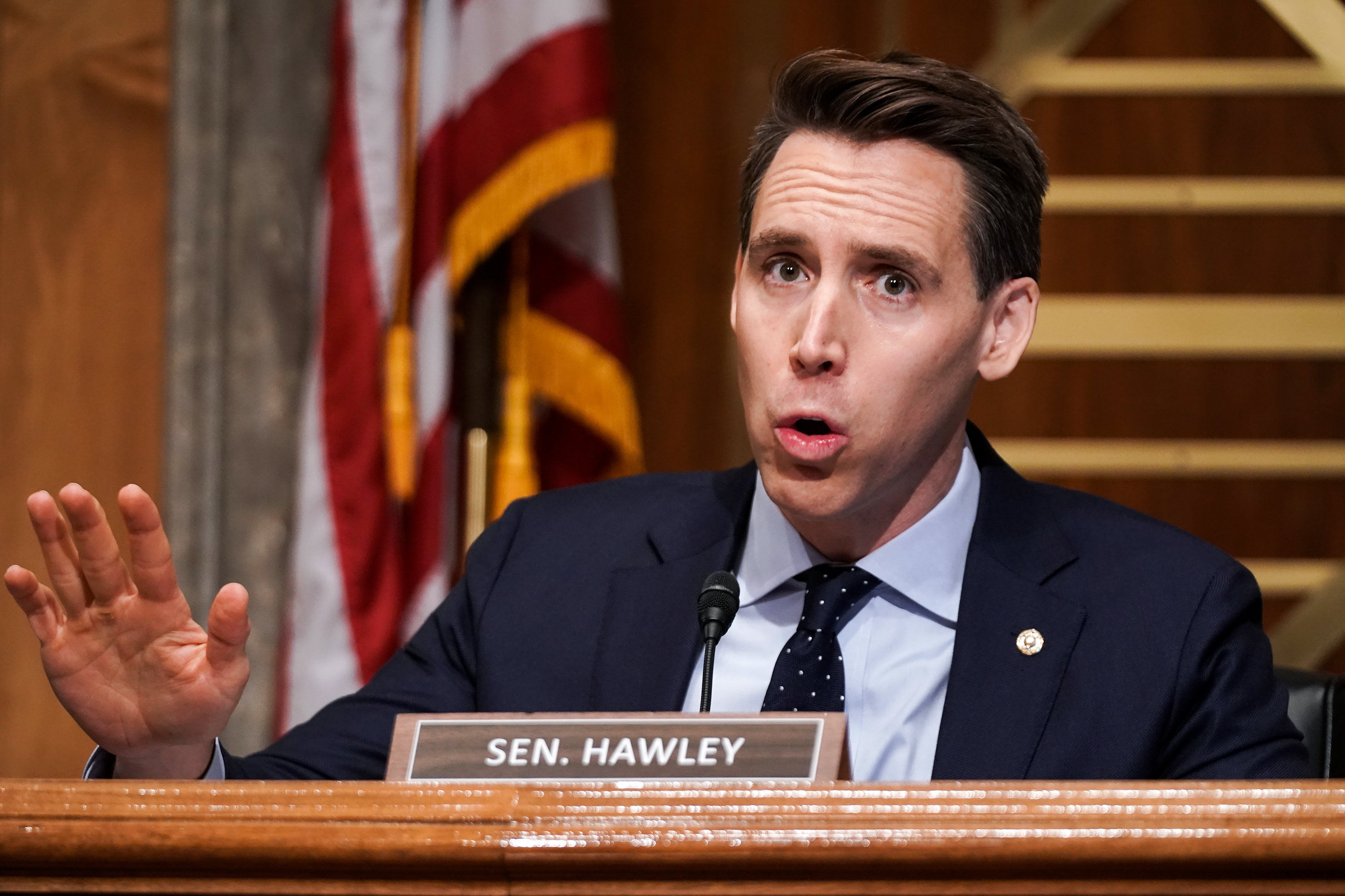 Hawley Warns Dems to 'Expect a Major Battle' If Biden Nominates 'Woke Activist' to SCOTUS - Vimarsana News