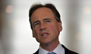 Health Minister Hunt Praises NSW, Victoria Over Virus Outbreak Response