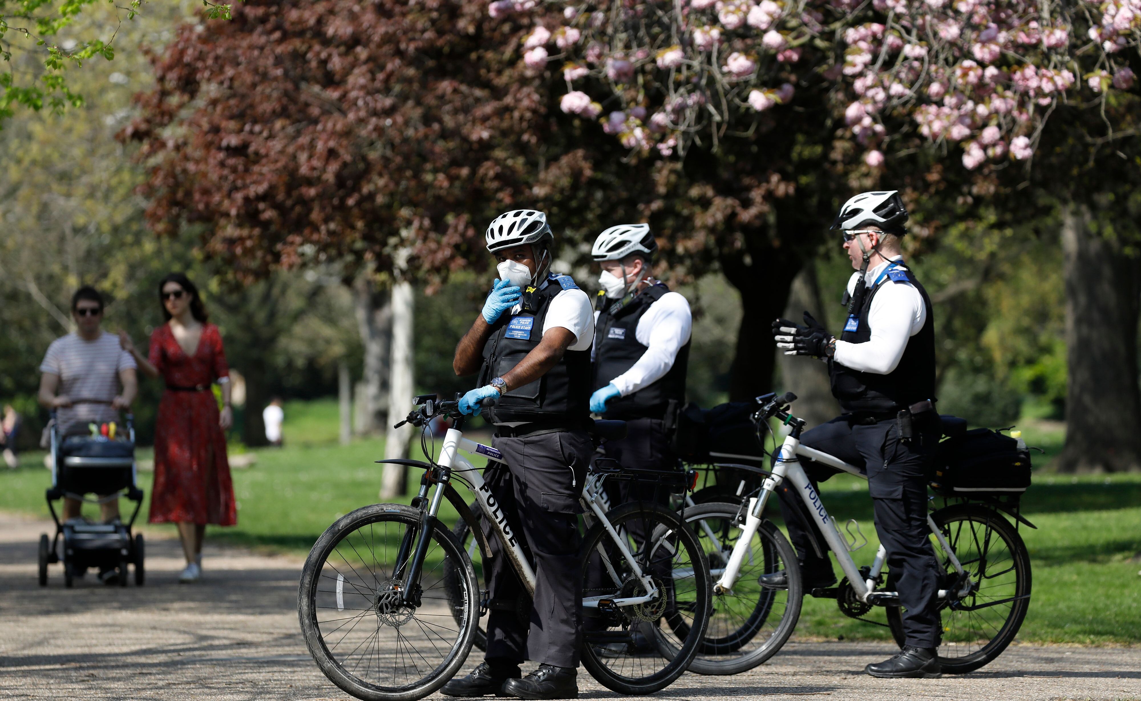 London Police Arrest 17 at Hyde Park Anti-Lockdown Rally - Vimarsana News