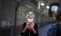Nearly All Australians Have ‘Nomophobia’