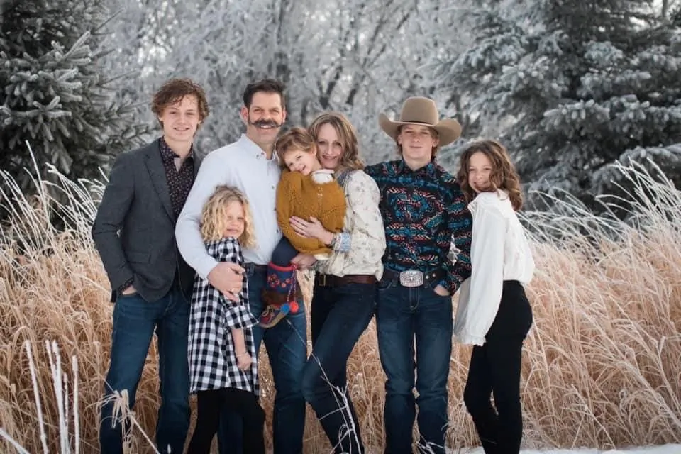 Members of the Balisky family (L to R) Chevey, Jewel, Wade, Fleur, Aubrey, Remington, Indya are shown in this handout image. (The Canadian Press/HO)