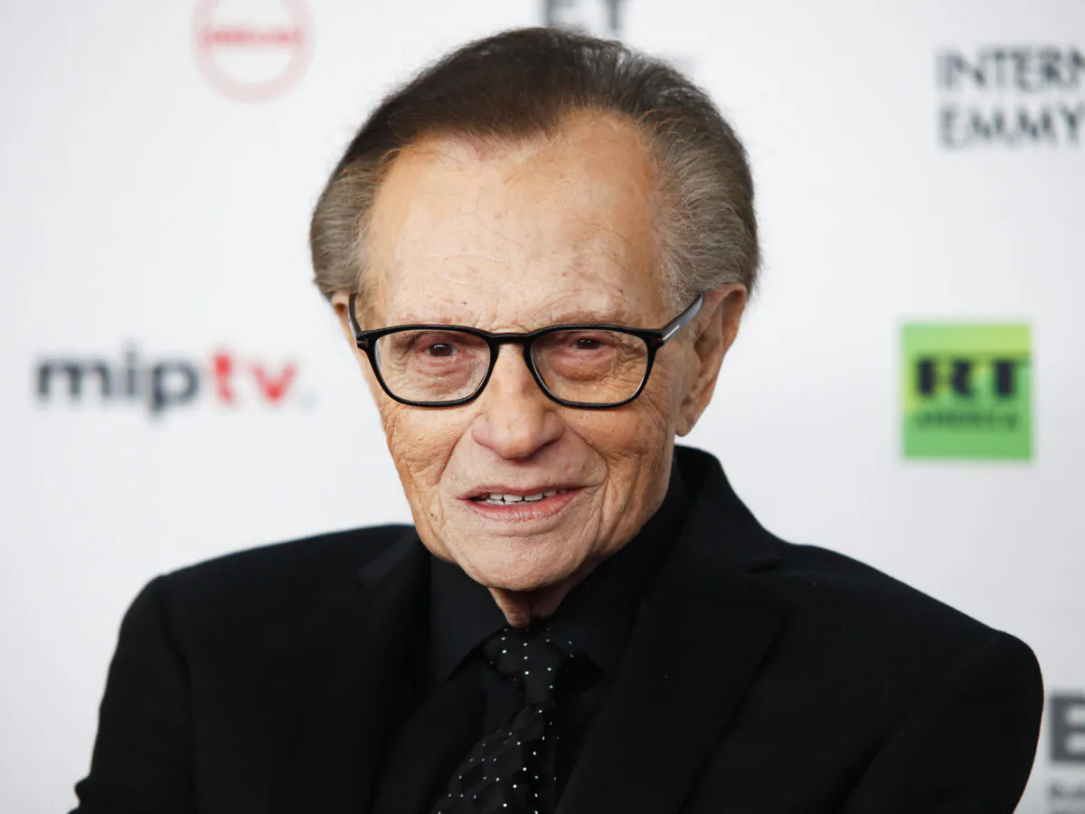 Larry King attends the 45th International Emmy Awards at the New York Hilton in New York City, on Nov. 20, 2017. (Andy Kropa/Invision/AP)